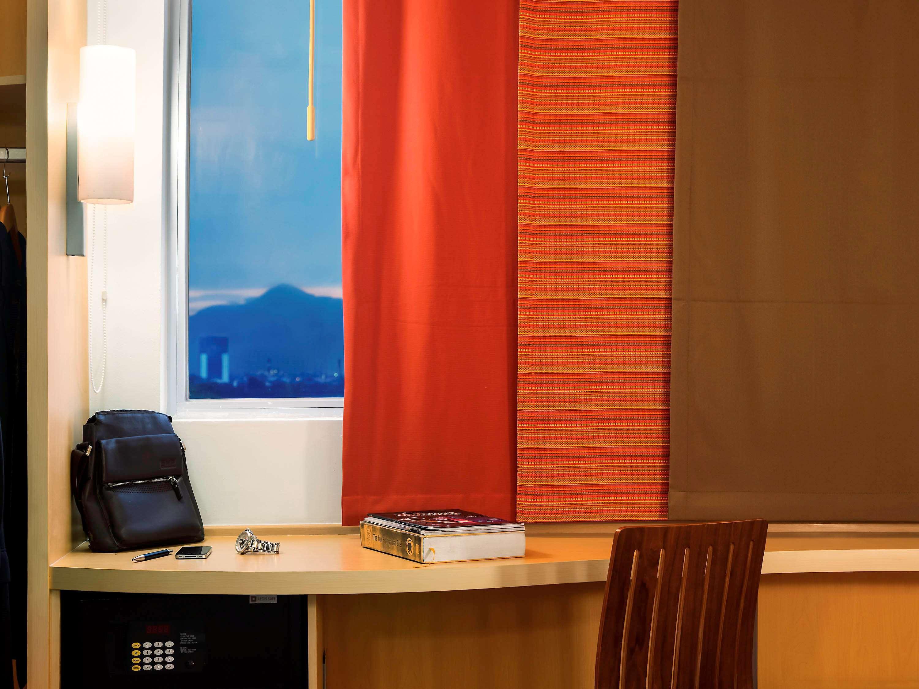 Готель Ibis Bandung Pasteur Екстер'єр фото