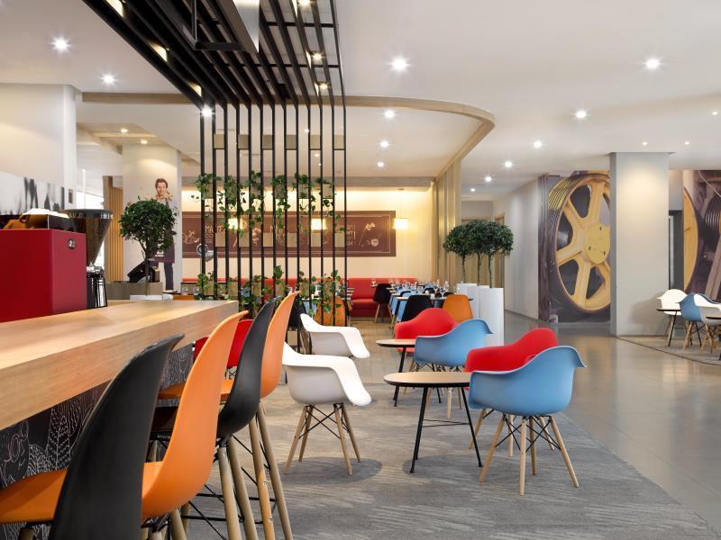 Готель Ibis Bandung Pasteur Екстер'єр фото