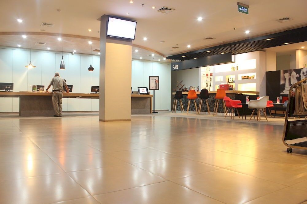 Готель Ibis Bandung Pasteur Екстер'єр фото